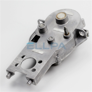 {{photo.Alt || photo.Description || 'Редуктор KW713376 для мясорубок Kenwood'}}